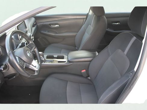 Used 2023 Nissan Sentra SV image 11