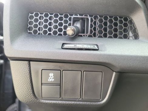 Used 2025 Honda CR-V EX image 19