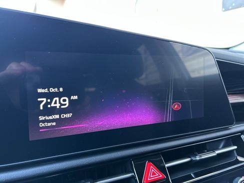 New 2025 Kia Niro EX image 19