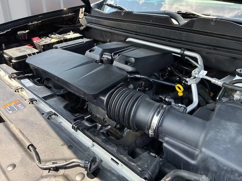 Used 2024 Chevrolet Colorado Trail Boss w/ Advanced Trailering Package AWD/4WD image 15
