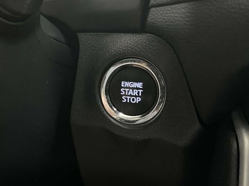 Used 2023 Toyota RAV4 XLE AWD/4WD image 33