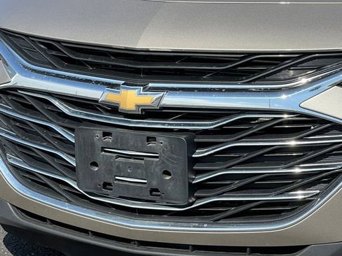 Used 2023 Chevrolet Malibu LT FWD image 35