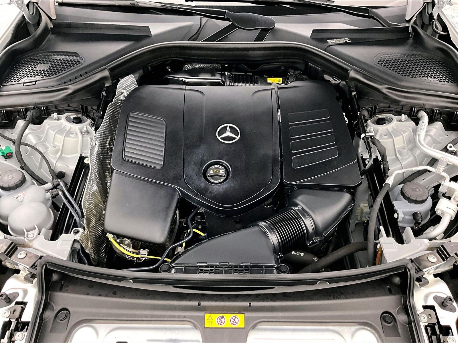 Certified 2025 Mercedes-Benz GLC 350e 4MATIC image 9