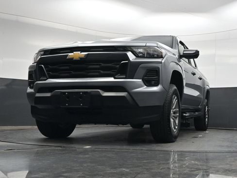 Used 2024 Chevrolet Colorado LT w/ LT Convenience Package II RWD image 40