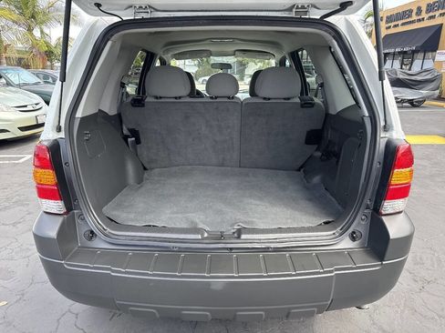 Used 2005 Ford Escape 2WD Hybrid image 25