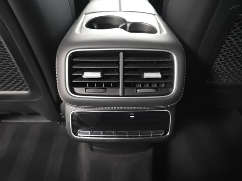 Used 2024 Mercedes-Benz GLS 63 AMG 4MATIC image 30