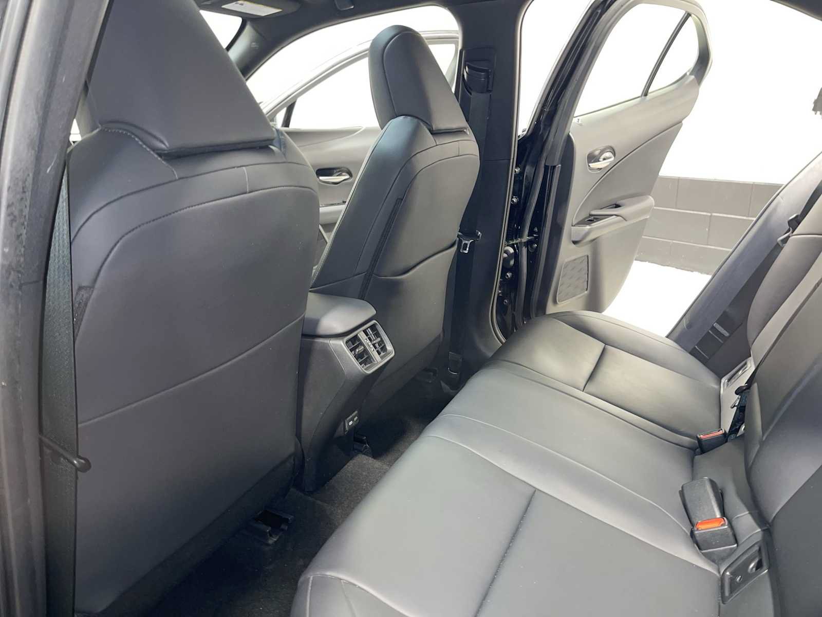 Used 2022 Lexus UX 250h w/ Premium Package AWD/4WD image 12