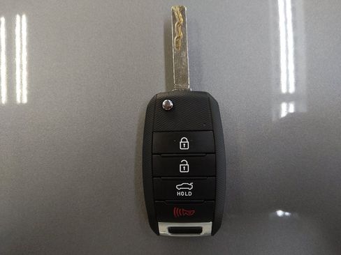 Used 2021 Kia Rio S FWD image 32