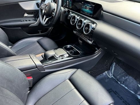 Used 2019 Mercedes-Benz A 220 image 30