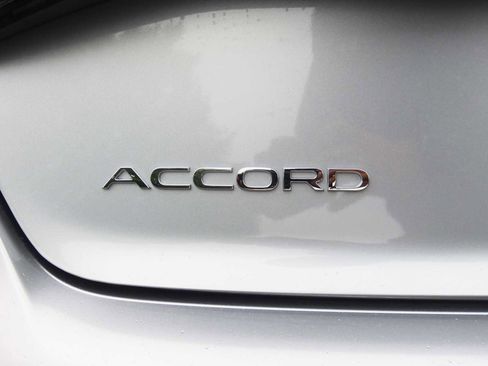 New 2025 Honda Accord SE image 7