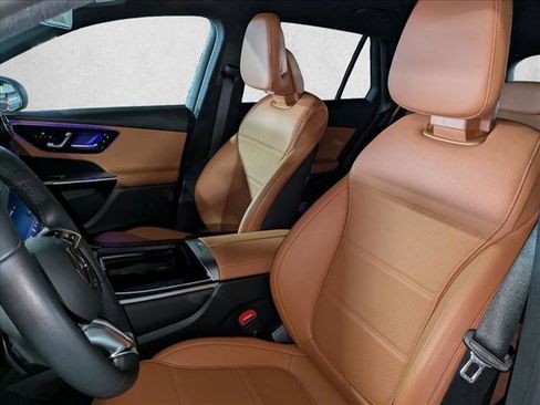 Certified 2025 Mercedes-Benz GLC 300 image 19