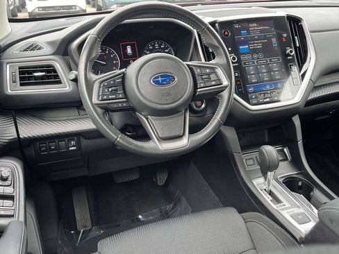 Used 2023 Subaru Ascent Premium w/ Convenience Package AWD/4WD image 2