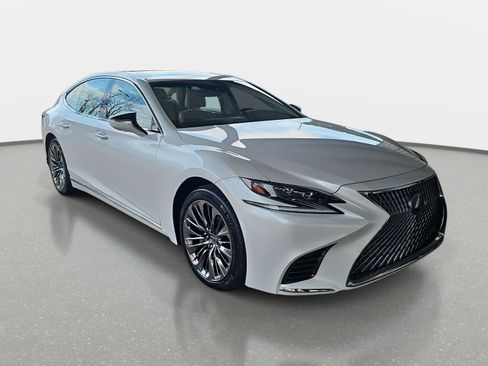 Used 2018 Lexus LS 500 w/ Interior Upgrade Package image 3