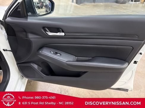 Certified 2025 Nissan Altima 2.5 SV AWD/4WD image 36