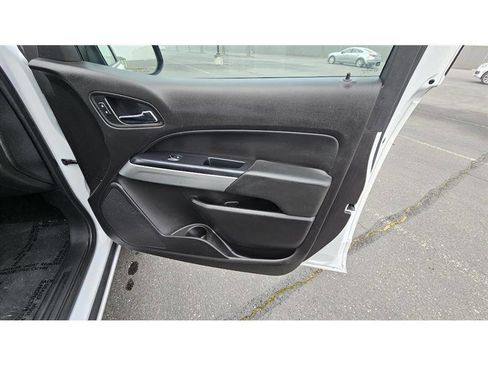 Used 2016 Chevrolet Colorado LT image 31