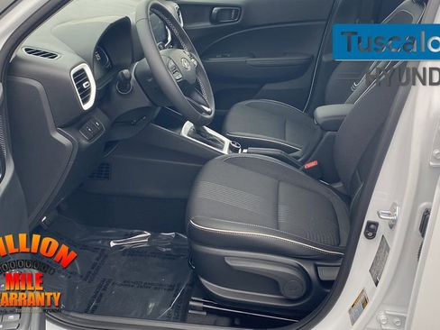 New 2026 Hyundai Venue SEL image 24