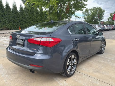Used 2015 Kia Forte EX w/ UVO Package W/17" Alloys FWD image 3