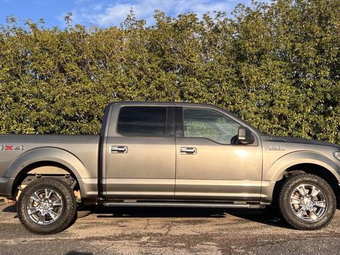 Used 2016 Ford F150 XLT w/ Equipment Group 301A Mid image 9