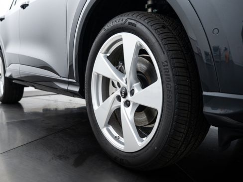 New 2025 Audi Q5 Premium Plus image 19