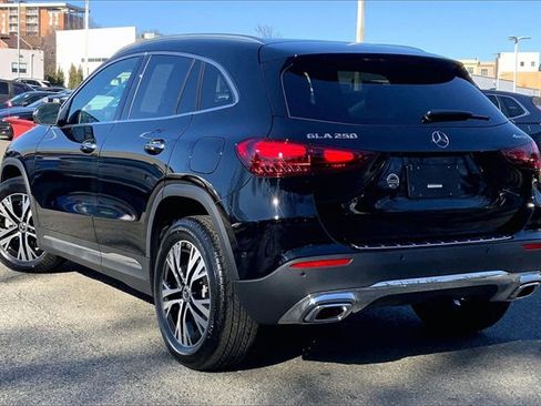 Used 2025 Mercedes-Benz GLA 250 4MATIC image 10