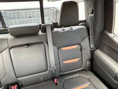 Used 2019 GMC Sierra 1500 AT4 w/ AT4 Premium Package AWD/4WD image 14