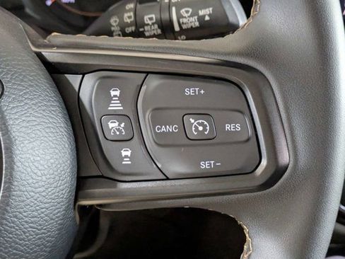Used 2024 Jeep Wrangler Unlimited Sport AWD/4WD image 27