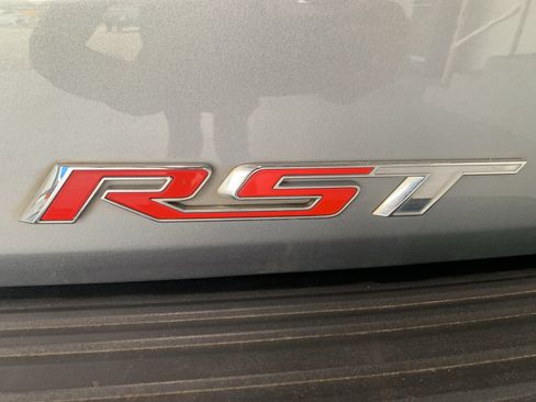 Used 2025 Chevrolet Suburban RST w/ Comfort Package RWD image 9