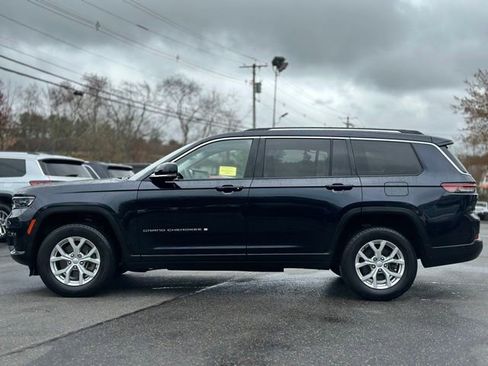 Used 2023 Jeep Grand Cherokee L Limited w/ Luxury Tech Group II AWD/4WD image 3