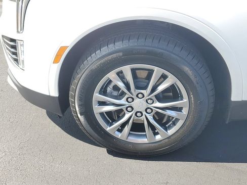 Certified 2023 Cadillac XT5 Premium Luxury w/ LPO, Premium Carpet Package FWD image 11
