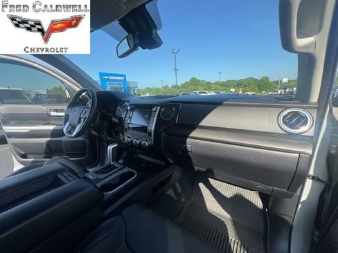 Used 2020 Toyota Tundra SR5 w/ SR5 Upgrade Package RWD image 33