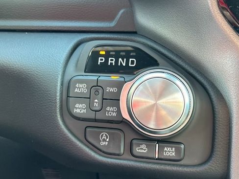 New 2026 RAM 1500 Laramie AWD/4WD image 46