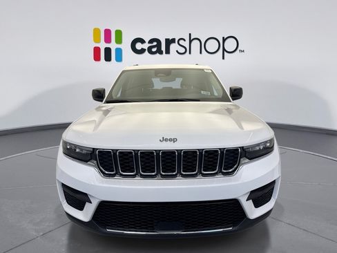 Used 2023 Jeep Grand Cherokee Laredo w/ Luxury Tech Group I AWD/4WD image 8