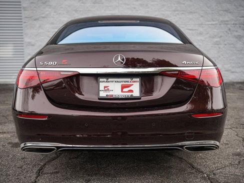 Used 2022 Mercedes-Benz S 580 4MATIC Sedan w/ 3D Technology Package image 13