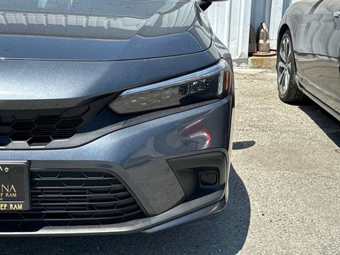 Used 2022 Honda Civic EX-L image 4