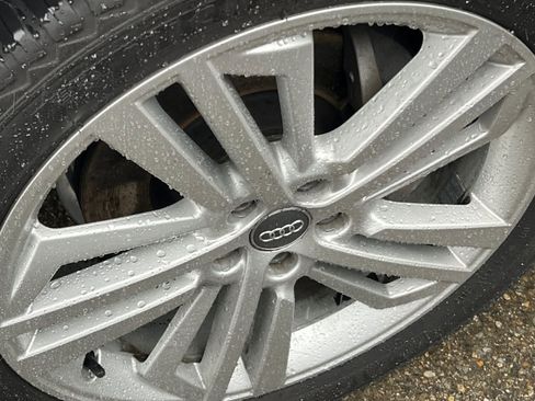 Used 2018 Audi Q5 2.0T Premium Plus w/ Premium Plus Package image 22