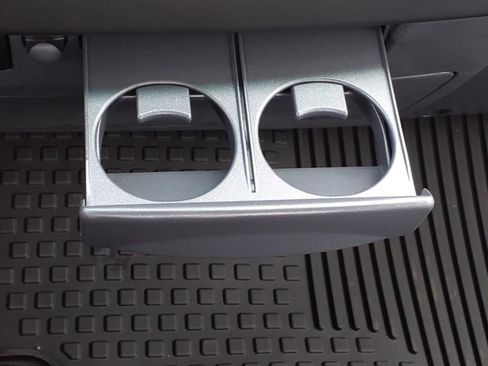 New 2025 Chevrolet Low Cab Forward image 15