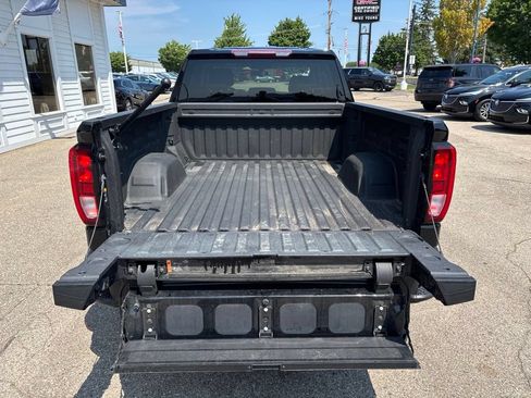 Used 2021 GMC Sierra 1500 Elevation w/ X31 Off-Road Package AWD/4WD image 10