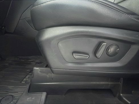 Certified 2023 Ford Explorer Limited w/ Limited Technology Package image 26