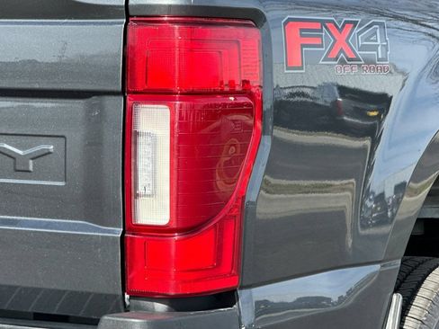 Used 2020 Ford F350 Lariat w/ Lariat Ultimate Package AWD/4WD image 26