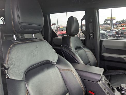 Used 2022 Ford Bronco Badlands w/ Sasquatch Package image 28