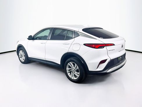 Used 2025 Buick Envista Preferred image 5