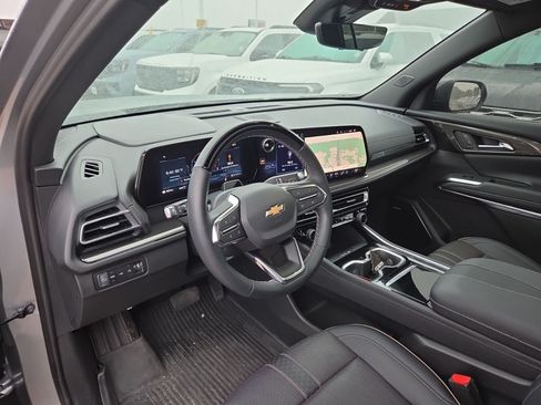 Used 2026 Chevrolet Traverse High Country AWD/4WD image 9