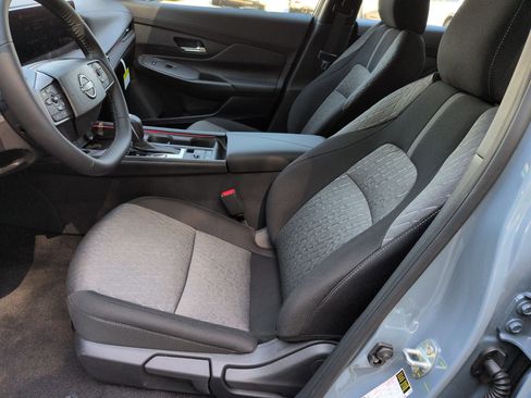 New 2026 Nissan Sentra SV w/ SV Convenience Package FWD image 15