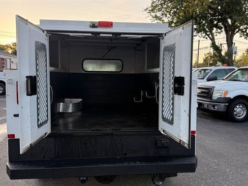 Used 2019 Chevrolet Silverado 2500 W/T w/ Snow Plow Prep Package AWD/4WD image 18