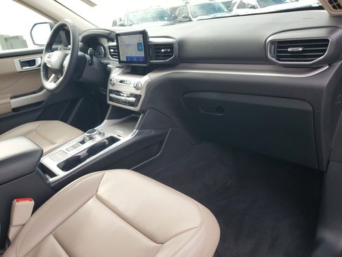 Certified 2024 Ford Explorer XLT w/ Equipment Group 202A image 14