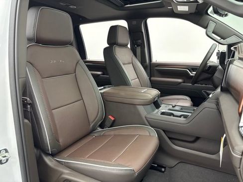 New 2026 GMC Sierra 2500 Denali w/ Denali Reserve Package AWD/4WD image 38