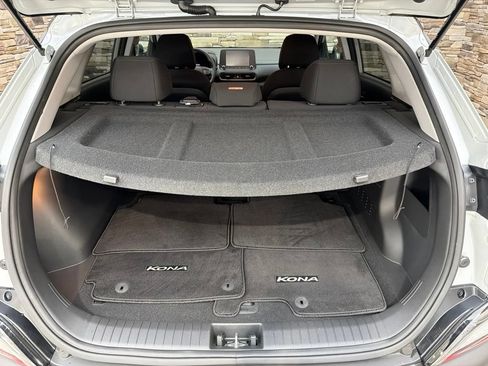 Used 2023 Hyundai Kona SEL AWD/4WD image 42