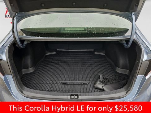 Used 2025 Toyota Corolla LE FWD image 19