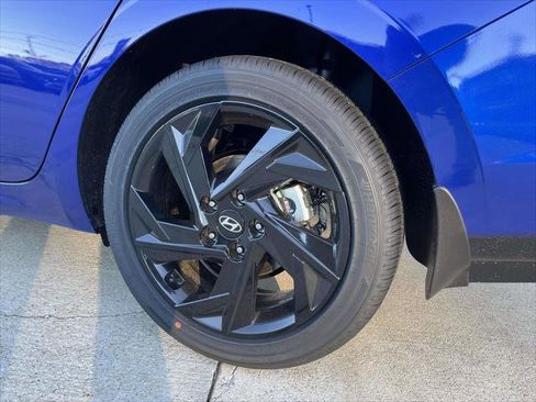 New 2026 Hyundai Elantra SEL Sport Premium FWD image 4