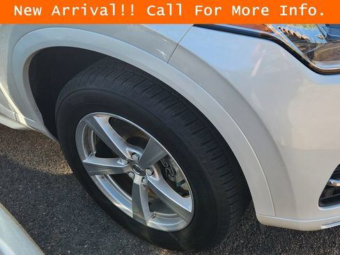 Used 2016 Volvo XC90 T5 Momentum AWD/4WD image 7